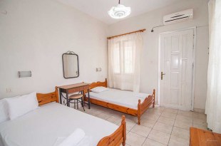 vourtoura8
